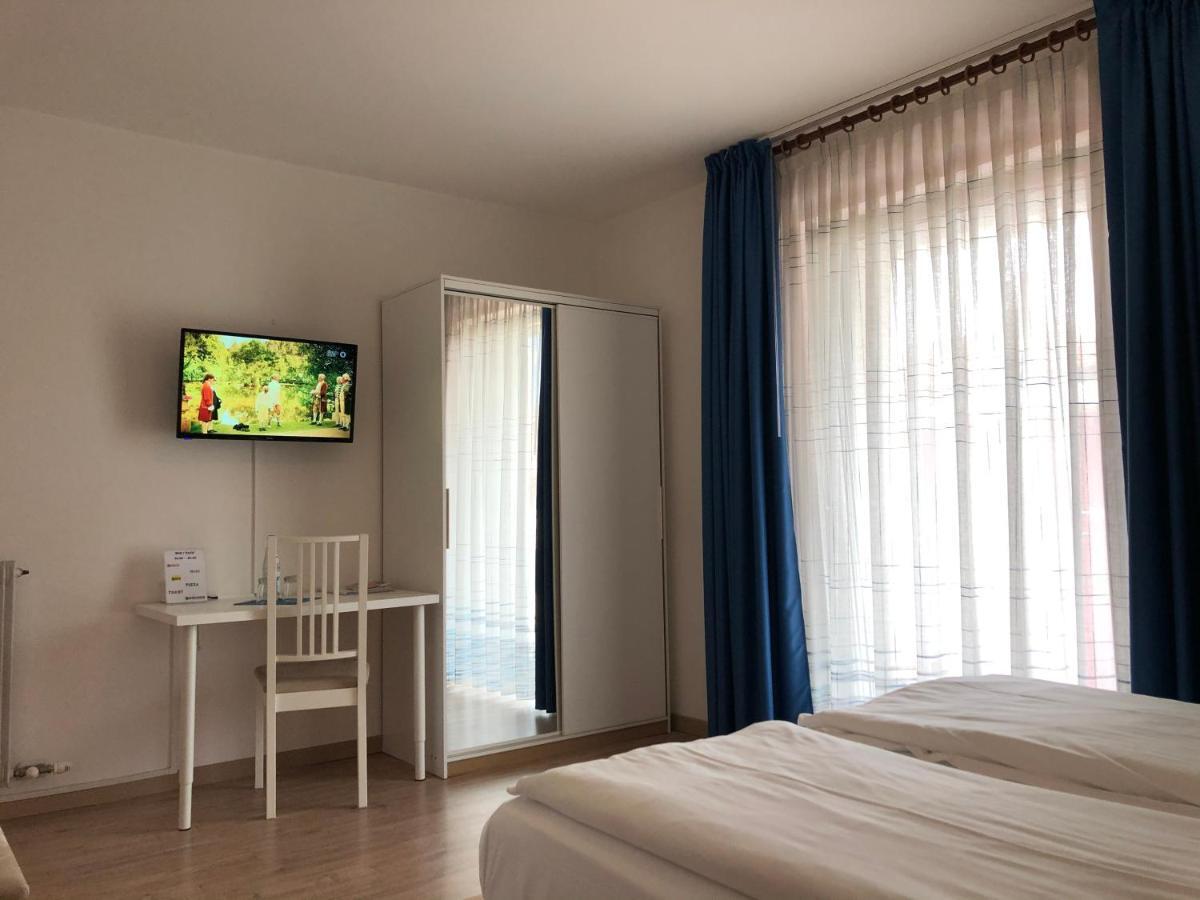 Hotel Villa Al Vento Torbole Sul Garda Kültér fotó